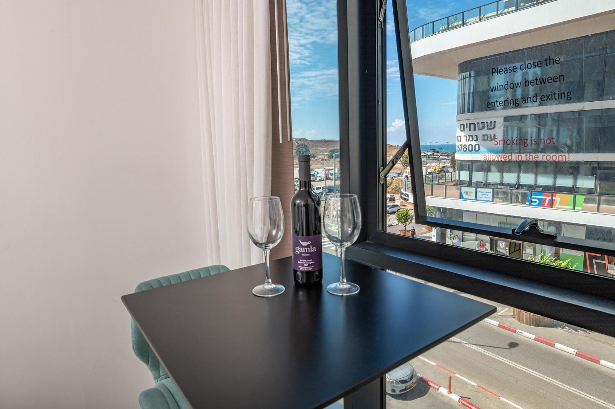 Hi-Yam Seaview Apartments & Suites - יש ממ"ד Bat Yam Oda fotoğraf