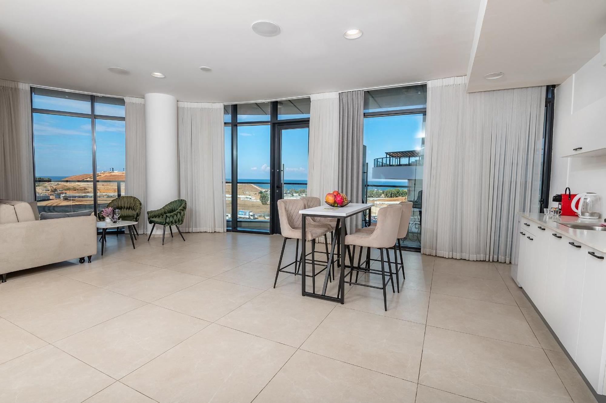 Hi-Yam Seaview Apartments & Suites - יש ממ"ד Bat Yam Oda fotoğraf