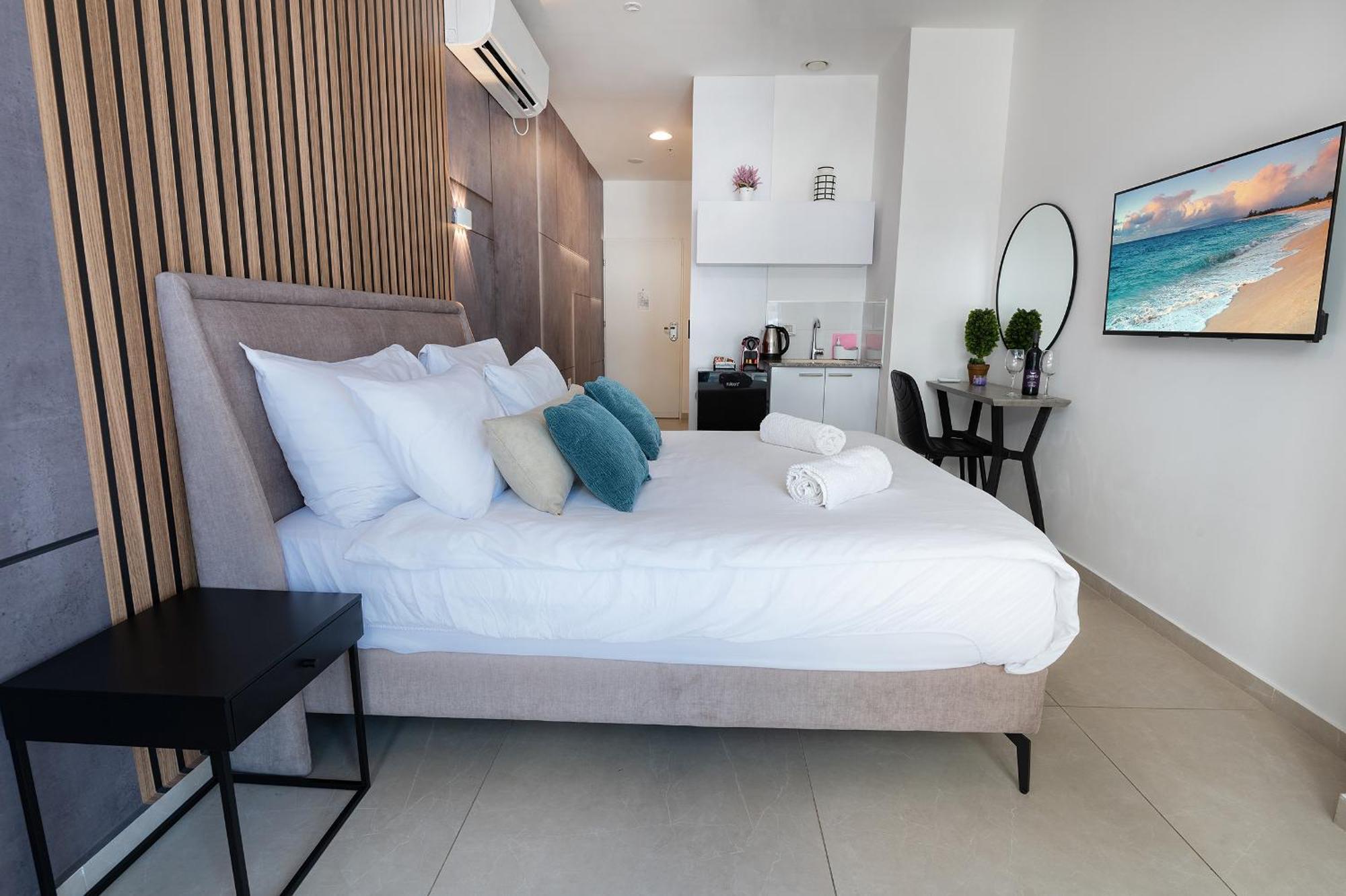 Hi-Yam Seaview Apartments & Suites - יש ממ"ד Bat Yam Oda fotoğraf
