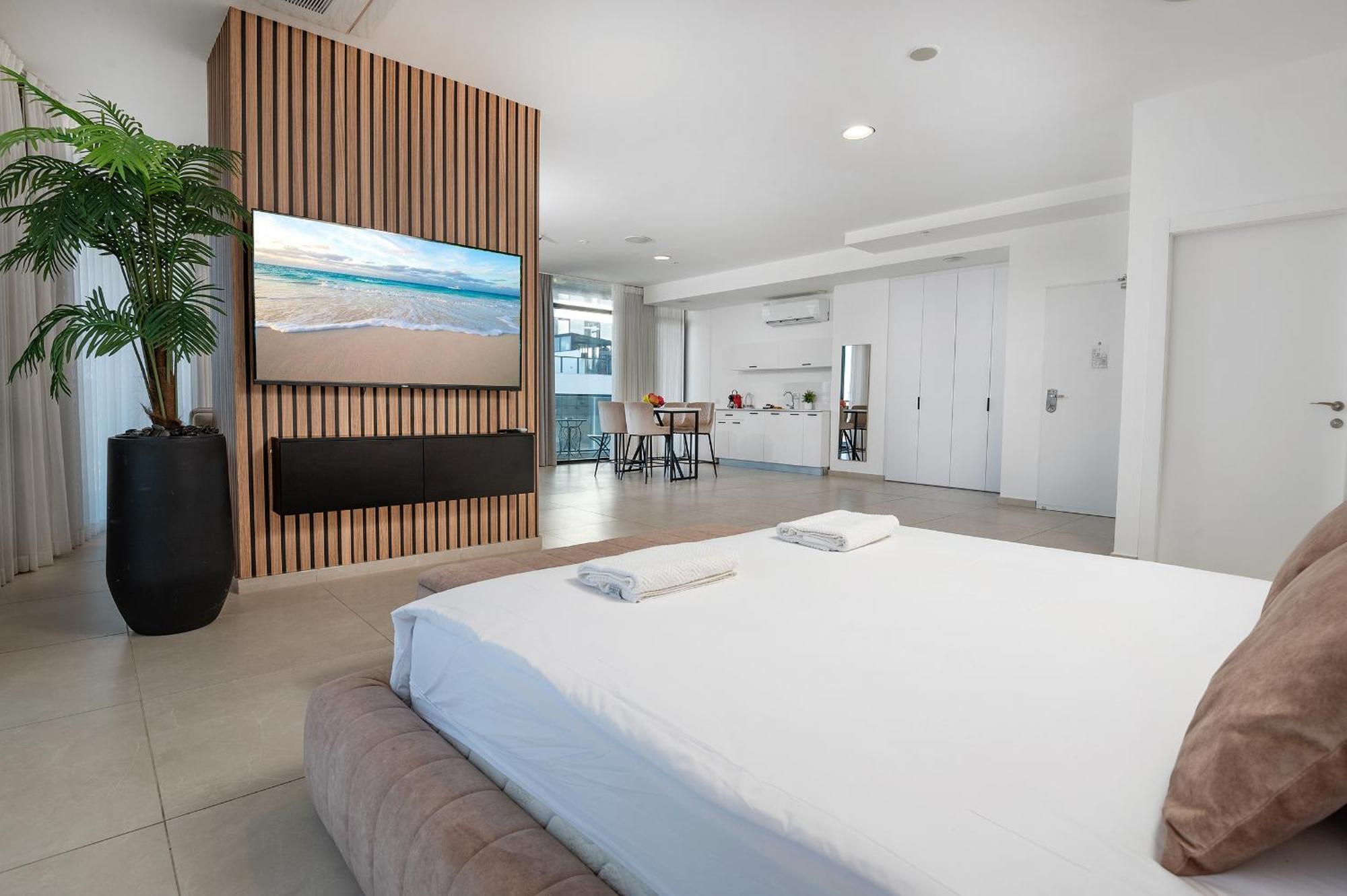 Hi-Yam Seaview Apartments & Suites - יש ממ"ד Bat Yam Oda fotoğraf